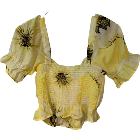 🔥2/$10🔥 H&M Yellow Sunflower Smocked Puff Sleeve Blouse - Picture 2 of 4